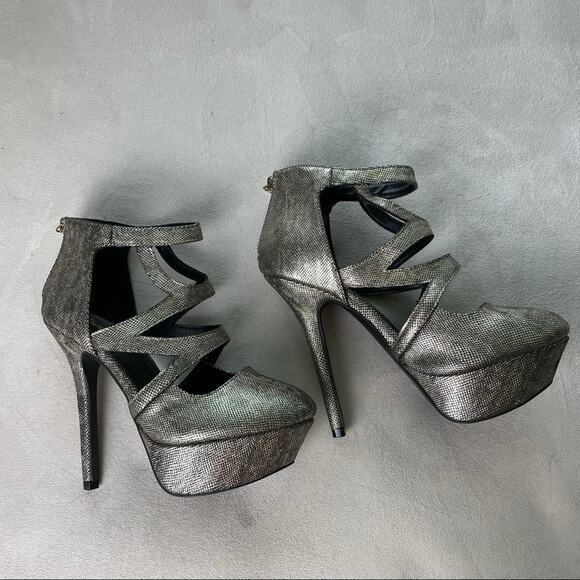 Qupid NWOB Silver Gold Lizard Metallic Platform Stiletto Heels Back Zip Size 5.5 - Picture 3 of 6